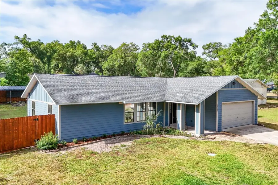 25302 Glen Eagles St, Sorrento, FL 32776 - #3