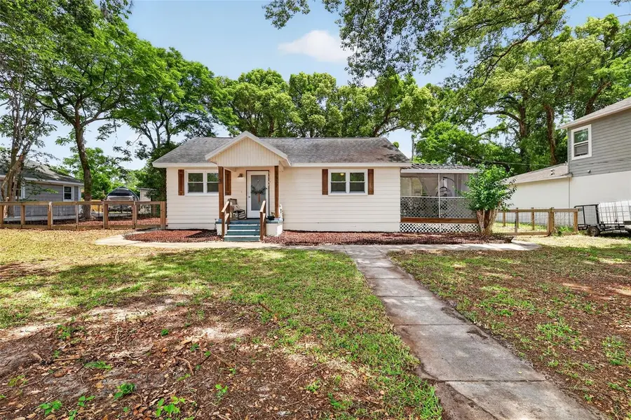 5537 Lake Street, Mount Dora, FL 32757 - #3