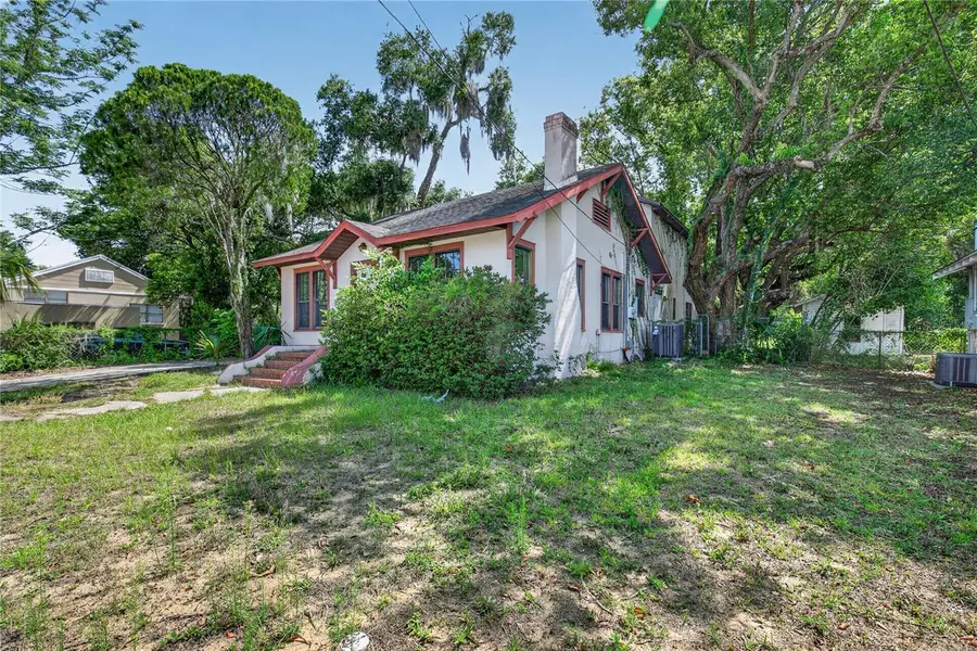 19 E Morningview Drive, Eustis, FL 32726 - #2