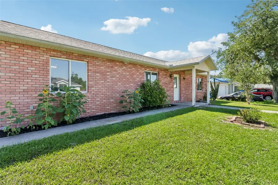 985 10th Avenue, Deland, FL 32724 - #2