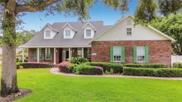 34122 Park Lane, LEESBURG, FL 34788