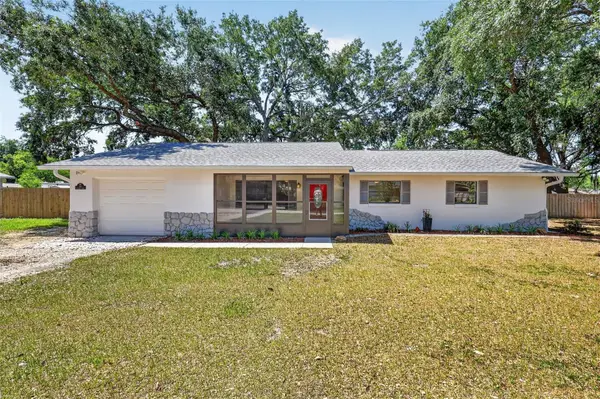 60 Outlook Street, UMATILLA, FL 32784