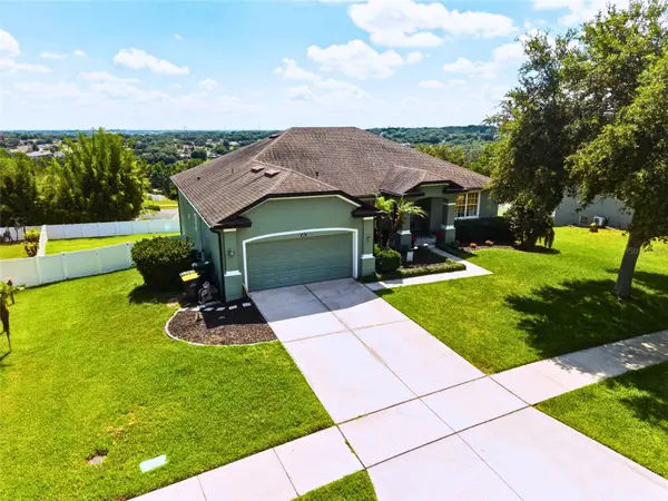 1852 Sanderling Drive, CLERMONT, FL 34711