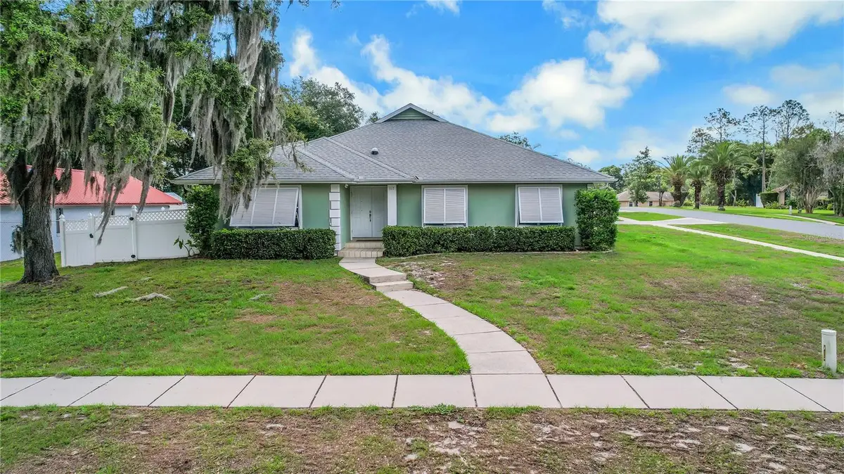 317 Woodland Trail, Lady Lake, FL 32159 - #1