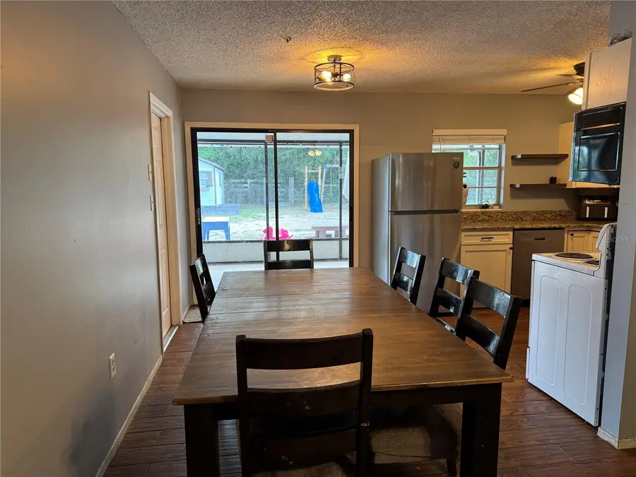 580 Fern Avenue, Tavares, FL 32778 - #3
