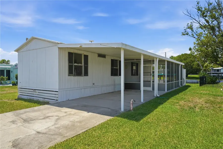 30107 Green Bay Drive, Tavares, FL 32778 - #2