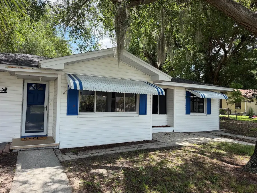 301 S Seminole Avenue, Minneola, FL 34715 - #3