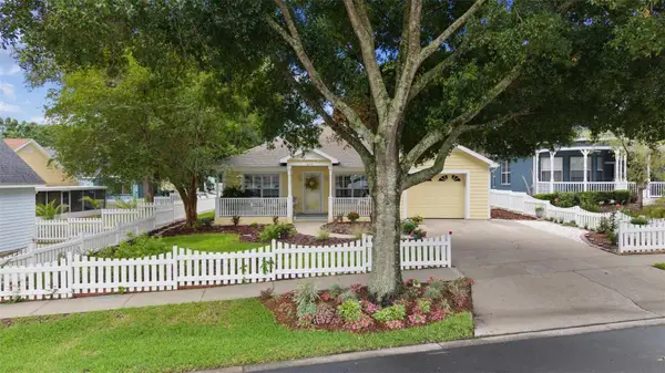 1622 Laurel Way, TAVARES, FL 32778