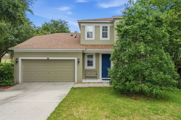 424 Misty Oaks Lane, EUSTIS, FL 32736