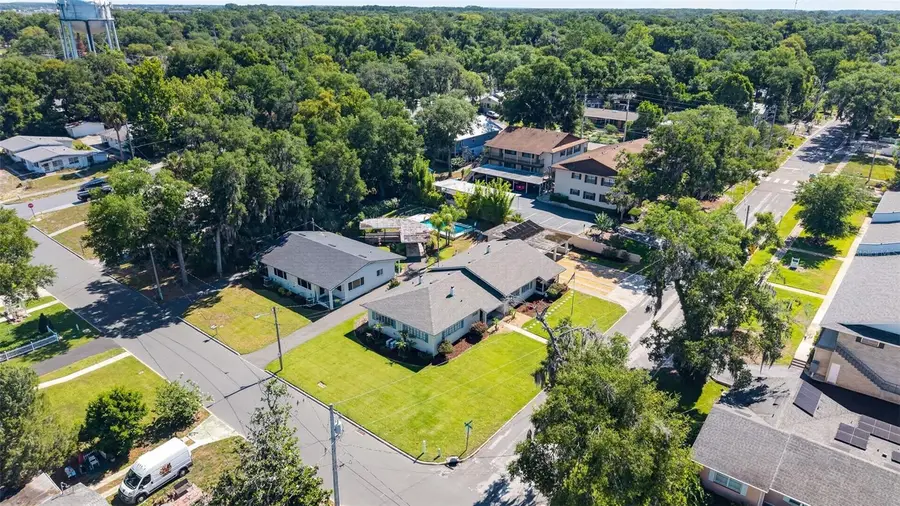 1012 S Baker Street, Mount Dora, FL 32757 - #3