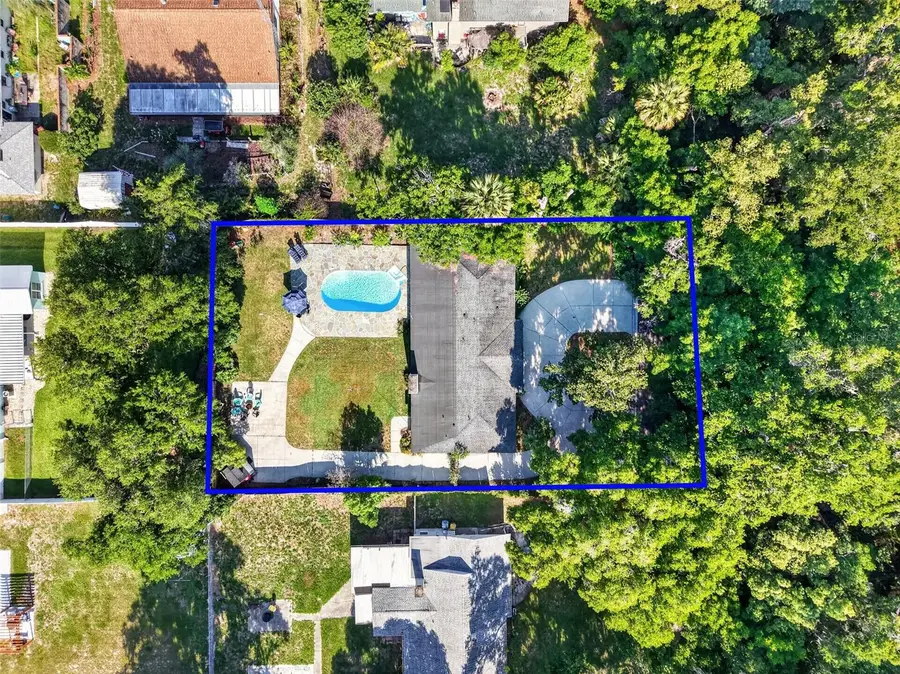 414 W 12th Avenue, Mount Dora, FL 32757 - #2