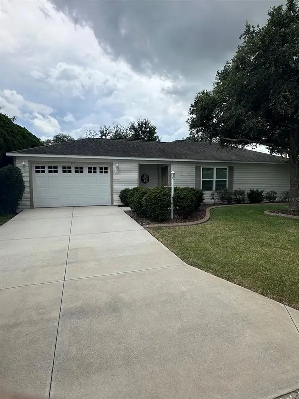 716 Truman Avenue, LADY LAKE, FL 32159
