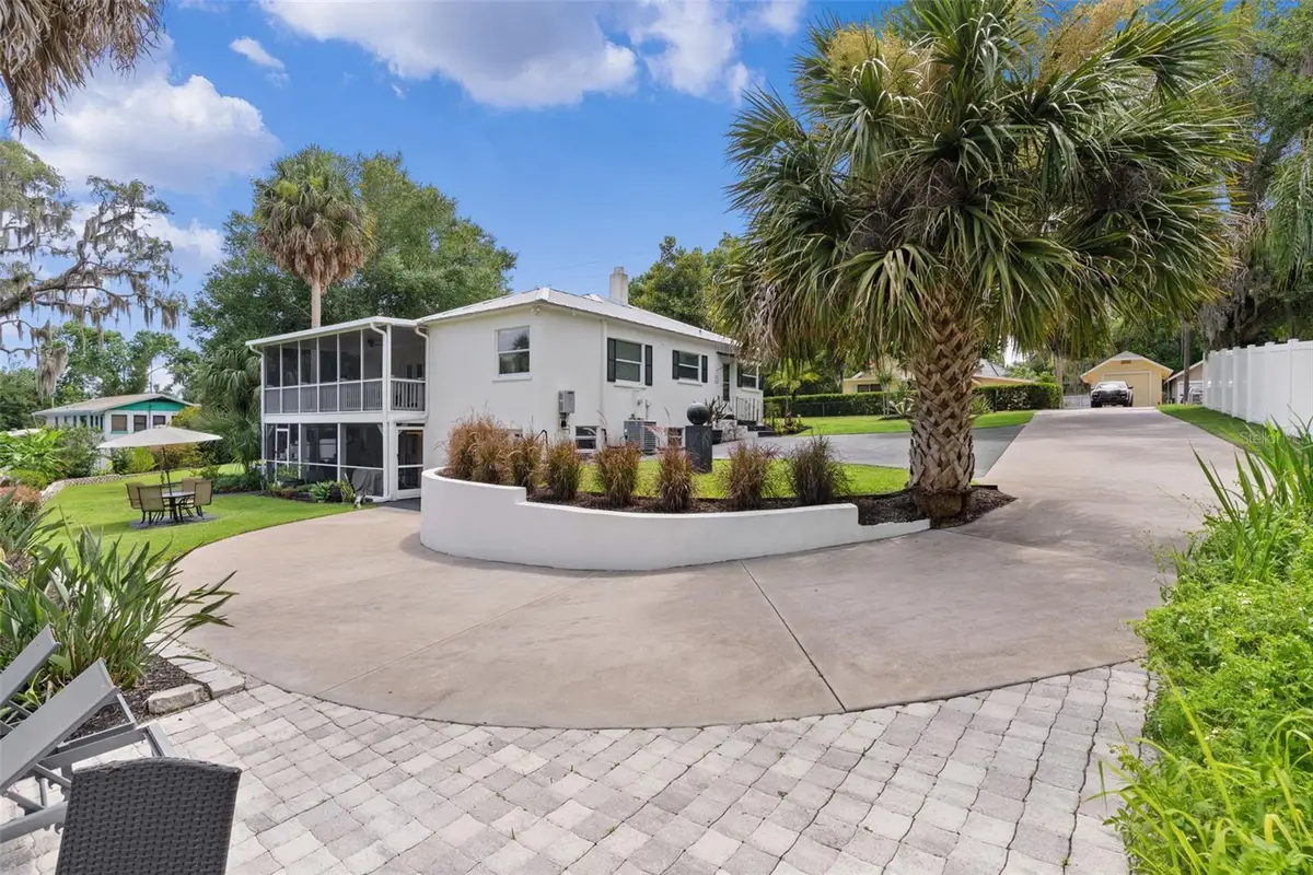 306 N Clayton Street, Mount Dora, FL 32757 - #1