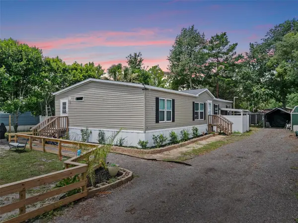 42215 Beech Avenue, DELAND, FL 32720