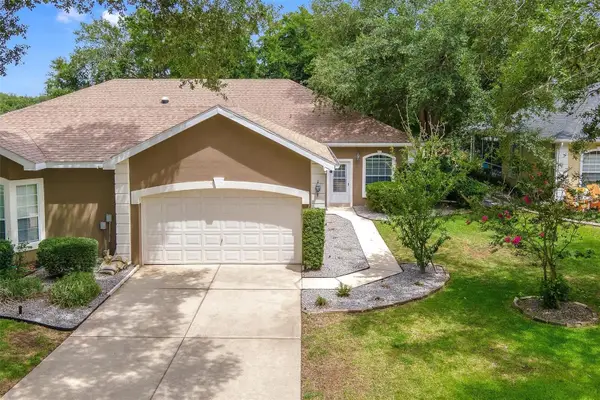 6200 Topsail Road, LADY LAKE, FL 32159