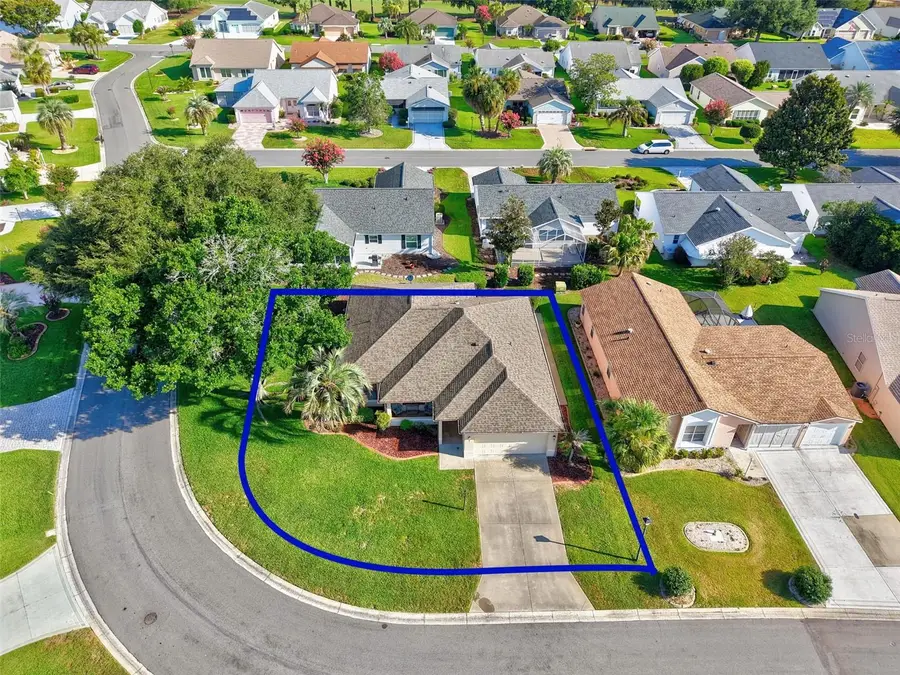 811 Miranda Way, Lady Lake, FL 32159 - #2