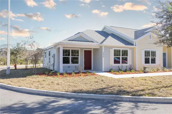 1342 Cottage Circle, TAVARES, FL 32778