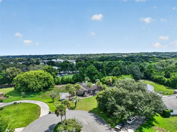 2085 Sussex Drive, MOUNT DORA, FL 32757