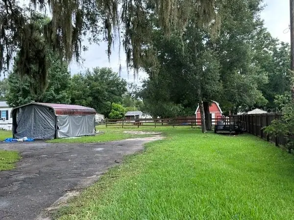 444 Quail Street, LADY LAKE, FL 32159