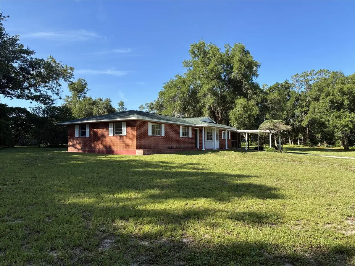 4926 Magnolia Ridge Road, Fruitland Park, FL 34731 - #1
