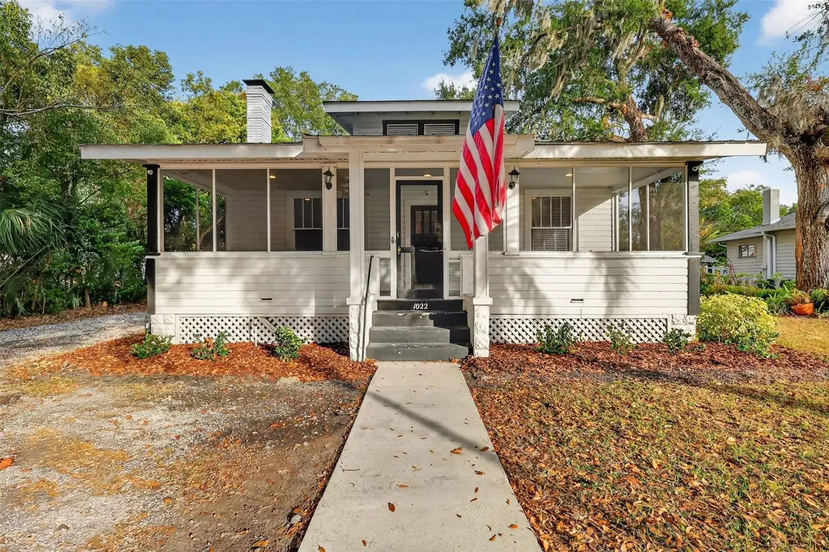 1022 N Donnelly Street, Mount Dora, FL 32757 - #1