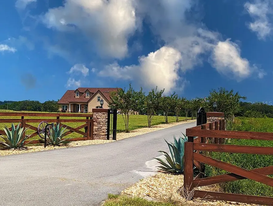 19221 Baker Road, Umatilla, FL 32784 - #2