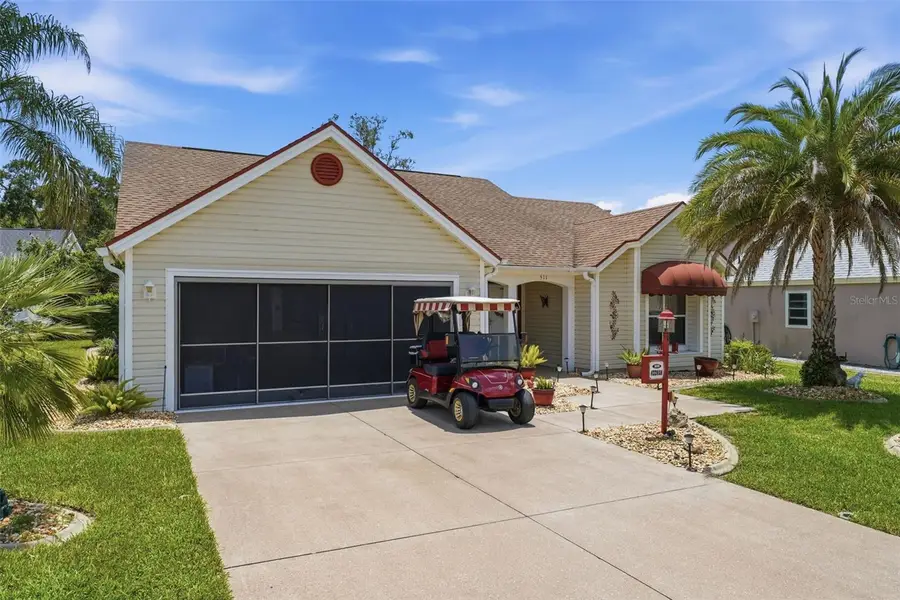 511 San Lorenzo Court, Lady Lake, FL 32159 - #3