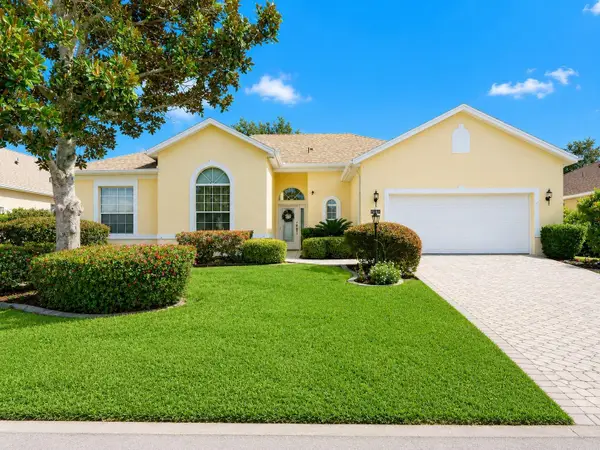 24112 Robinwood Street, LEESBURG, FL 34748