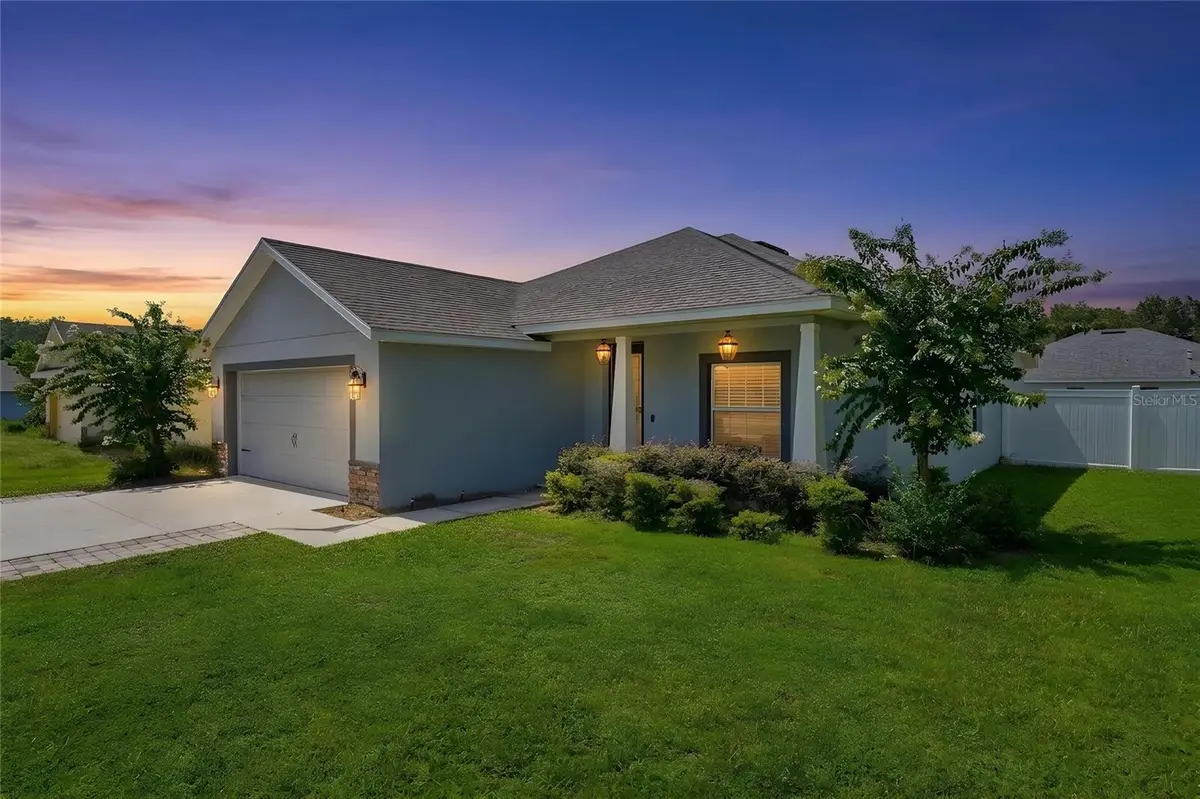 362 Lake Street, Umatilla, FL 32784 - #1