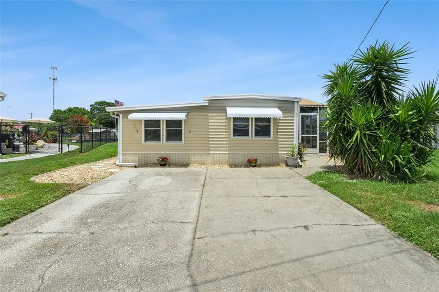 30127 Green Bay Drive, Tavares, FL 32778 - #2