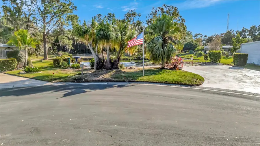 722 Landry Lane, Tavares, FL 32778 - #2