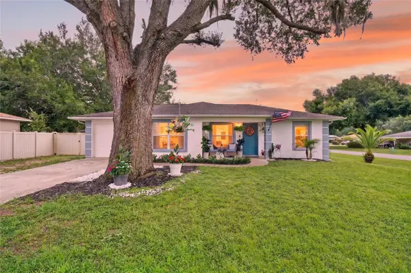 599 Magnolia Ridge Avenue, TAVARES, FL 32778