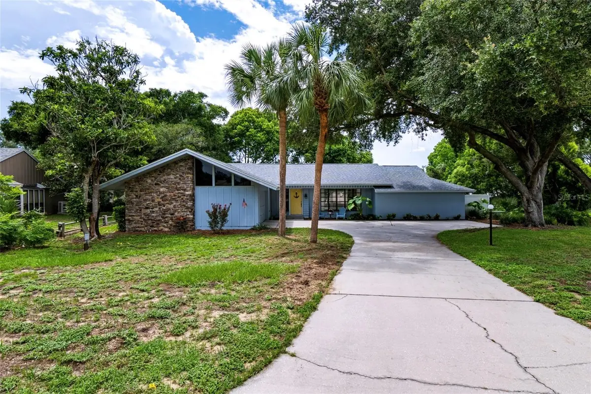 34007 Sabal Way, Leesburg, FL 34788 - #1