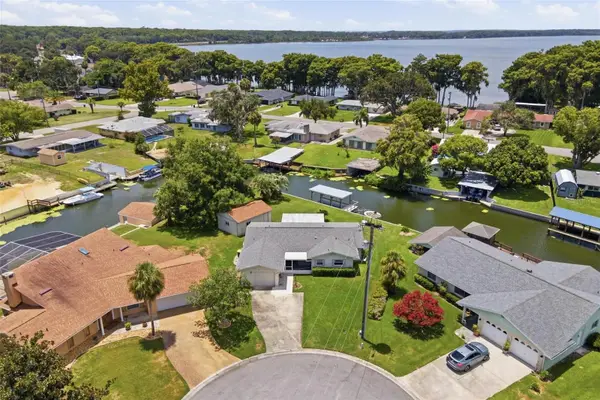 1631 Canal Court, TAVARES, FL 32778