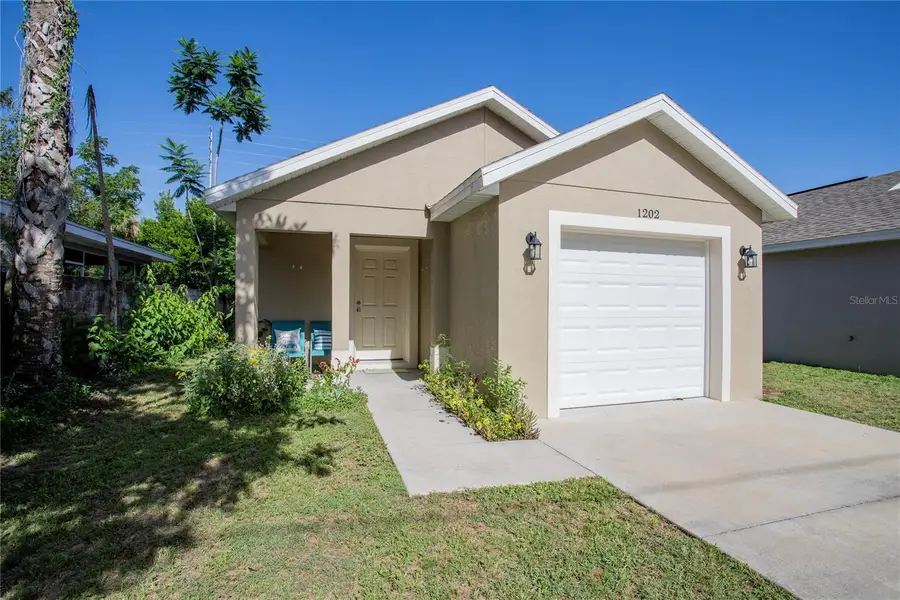 1202 S Dewey Street, Eustis, FL 32726 - #3