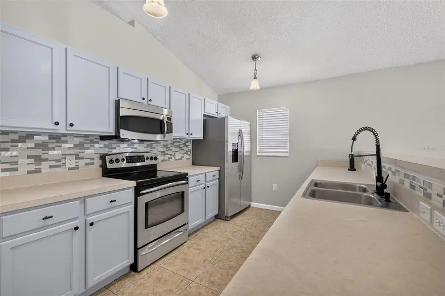 2225 Sandridge Circle, Eustis, FL 32726 - #3