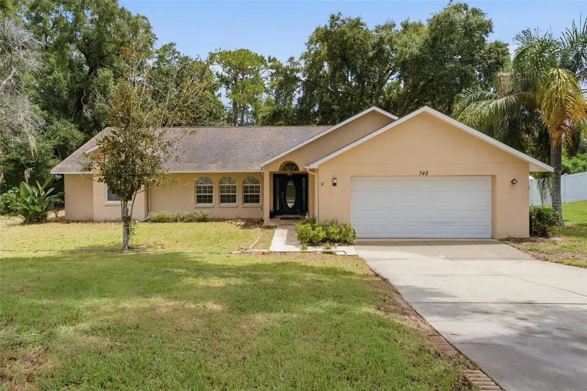 742 Woodview Drive, Tavares, FL 32778 - #1