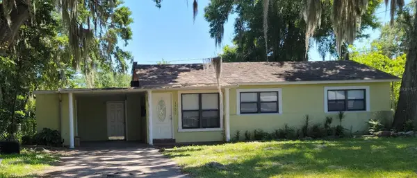 1300 Park Avenue, TAVARES, FL 32778