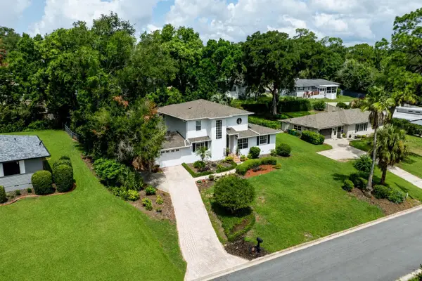 1405 Hilltop Drive, MOUNT DORA, FL 32757