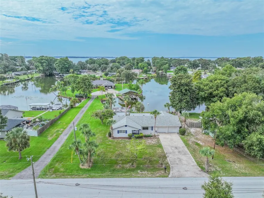 2712 Grand Island Shores Road, Eustis, FL 32726 - #2