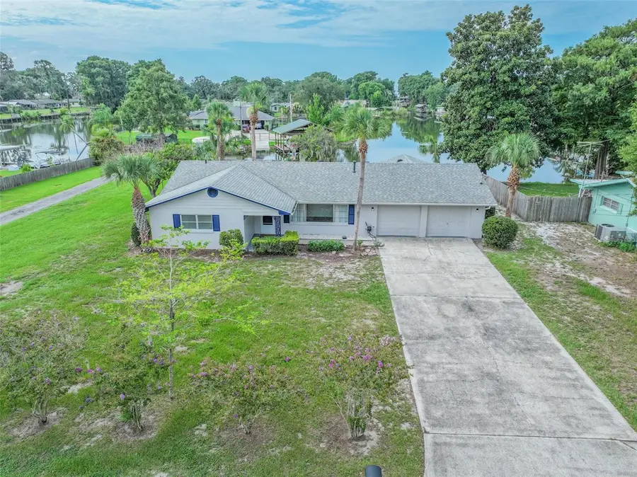 2712 Grand Island Shores Road, Eustis, FL 32726 - #3