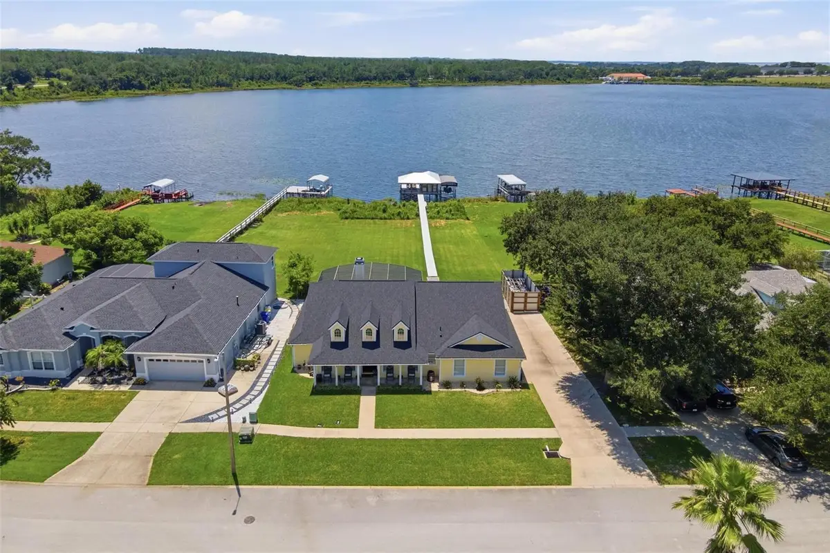 3716 Bayshore Circle, Tavares, FL 32778 - #1