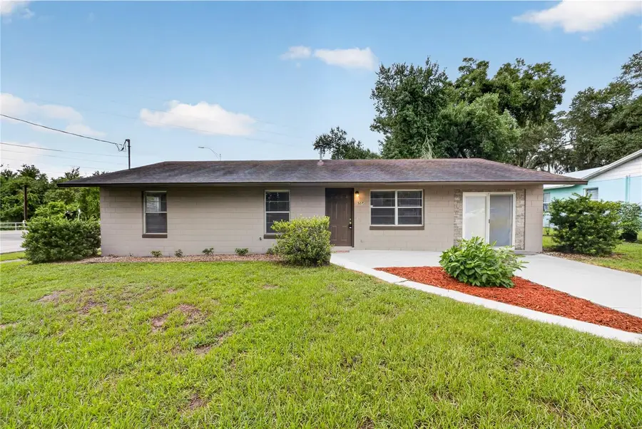 507 S Ohio Ave, Groveland, FL 34736 - #2