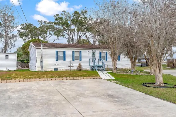 12221 Helena Court, LEESBURG, FL 34788