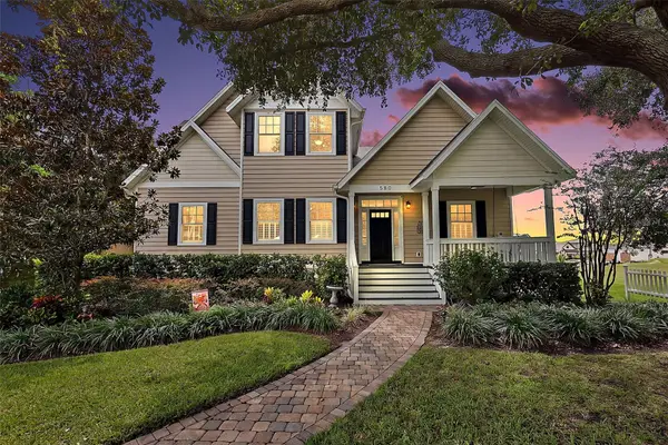 580 W 10th Avenue, MOUNT DORA, FL 32757