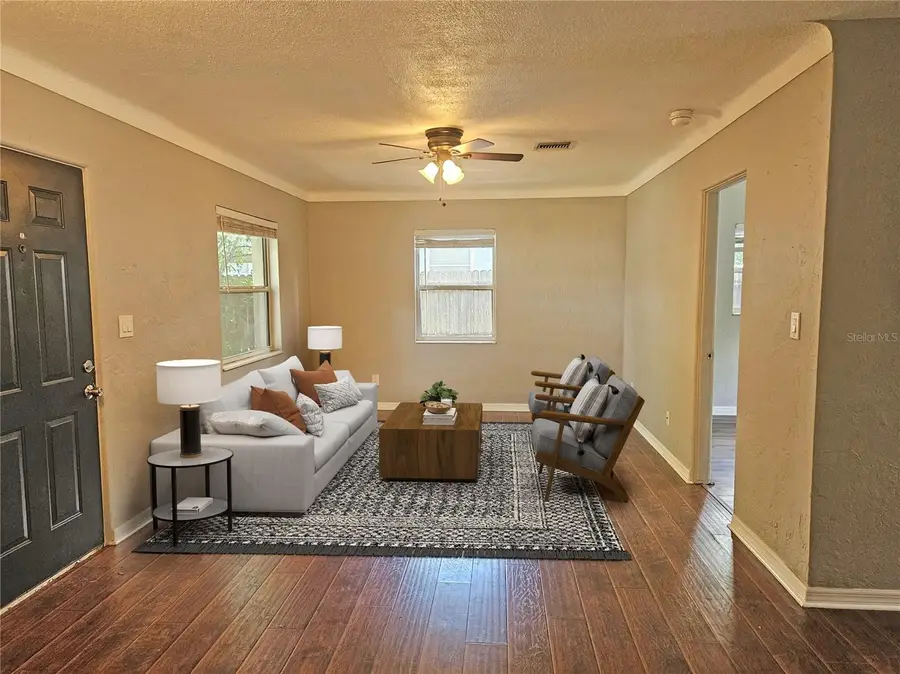 4042 Dartmouth Avenue N, Saint Petersburg, FL 33713 - #2