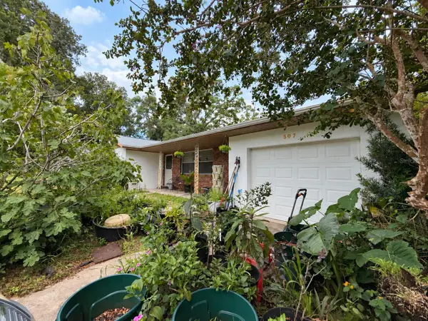 607 Ohio Blvd, EUSTIS, FL 32726