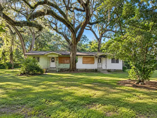 822 Live Oak Drive, BROOKSVILLE, FL 34601