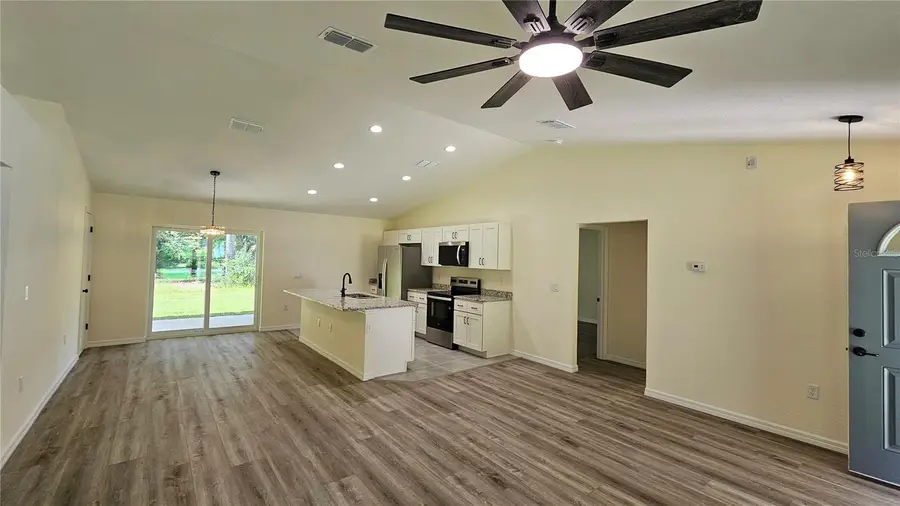 6 Bay Pass Terrace, Ocklawaha, FL 32179 - #3