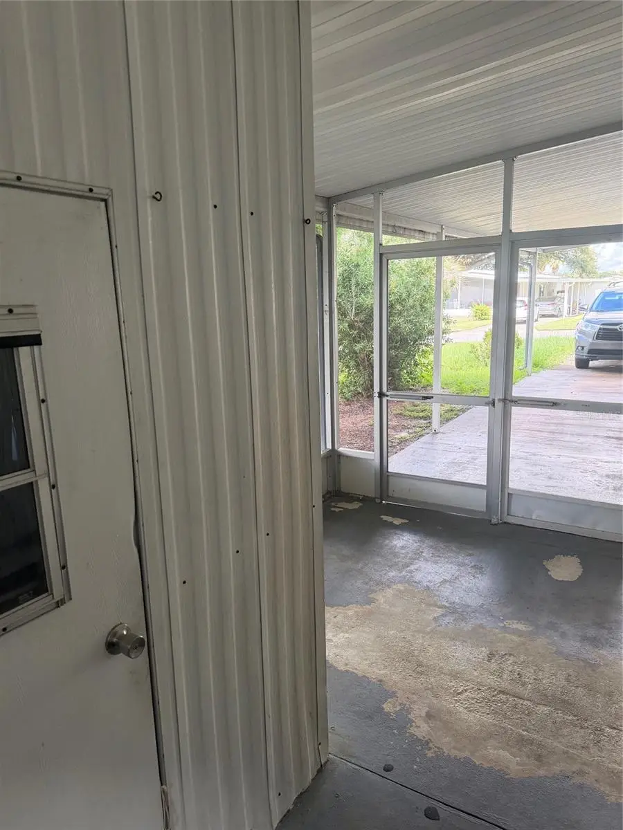 816 Beechwood Avenue, Lady Lake, FL 32159 - #3